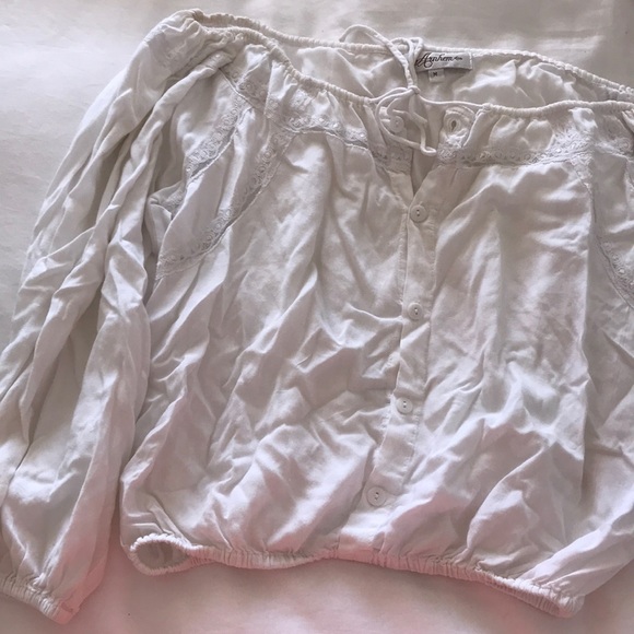 Off Shoulder Lace Cropped Top - Picture 2 of 4